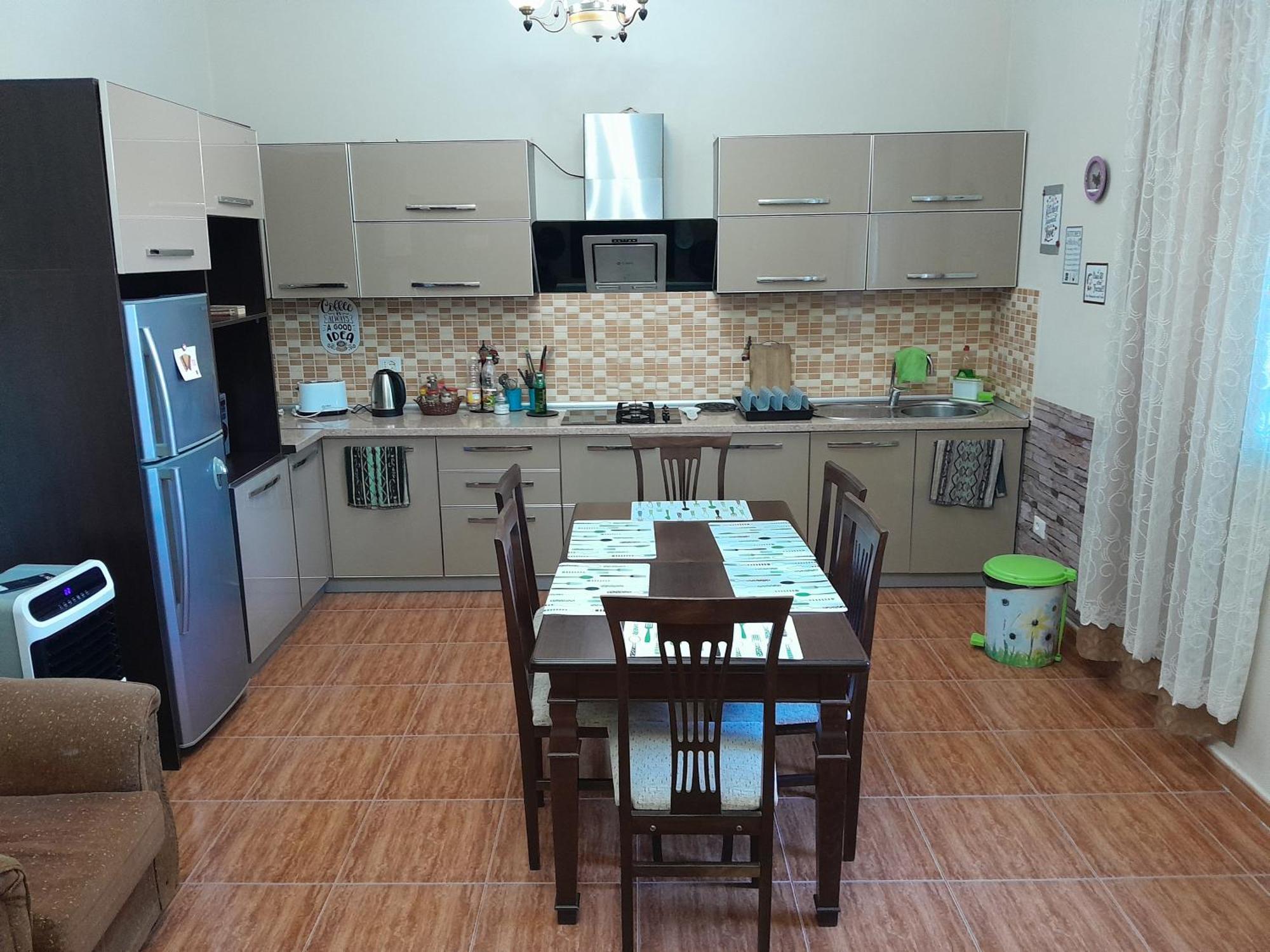 Blissful Hostel Shkodër Buitenkant foto